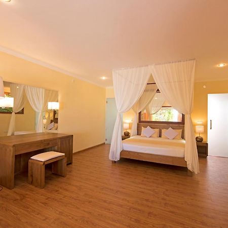 Thulhagiri Island Resort & Spa Thulhaagiri Ngoại thất bức ảnh